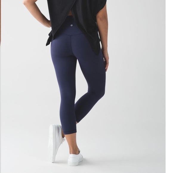 Lululemon 🍋 Align Crop Pants Deep Indigo Size 6 - Picture 2 of 7